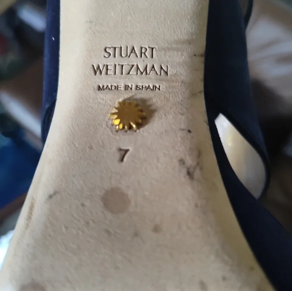 Stuart Weitzman size 7 - Picture 7 of 8